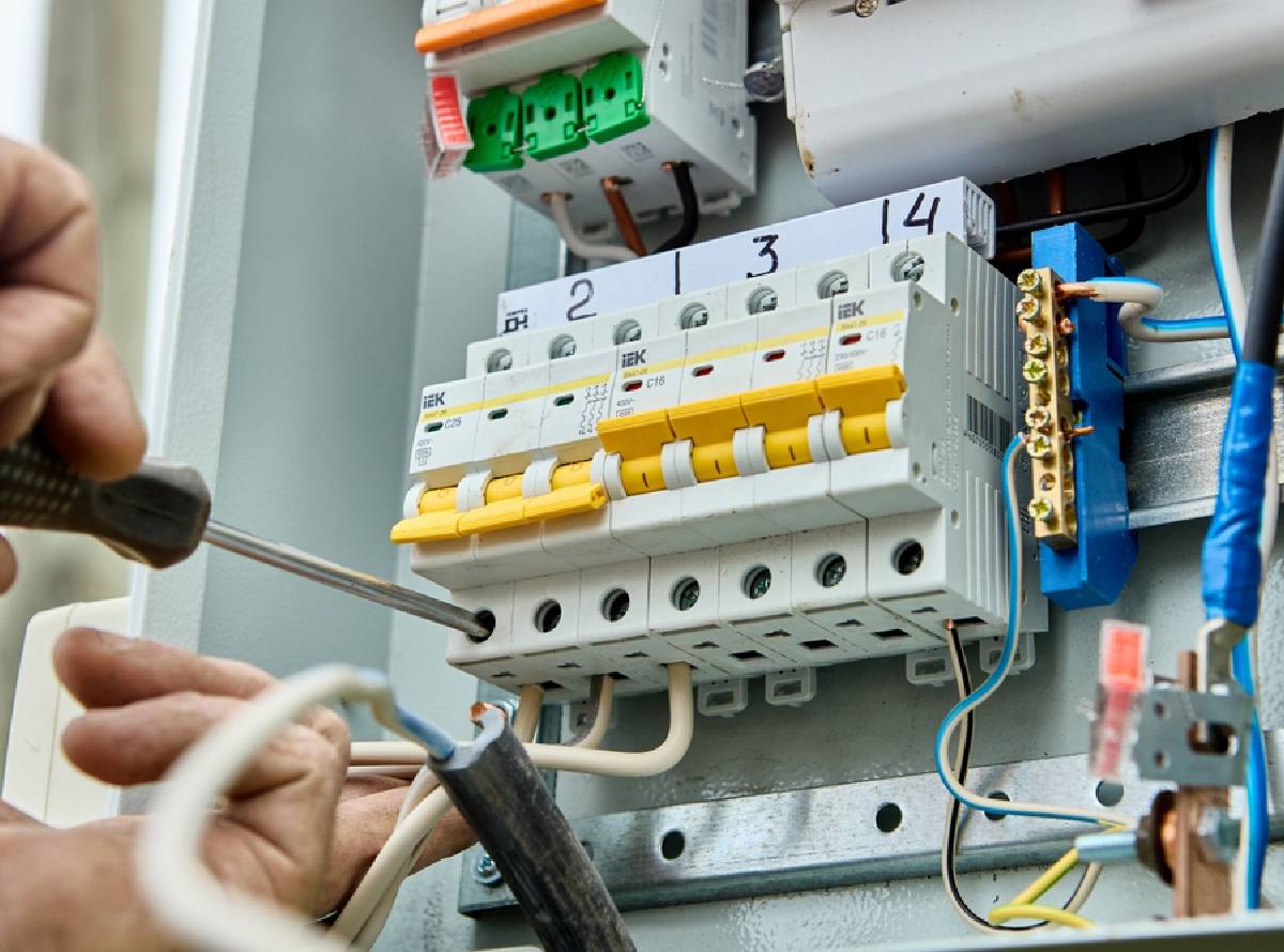 Electrical contractors in Glasgow